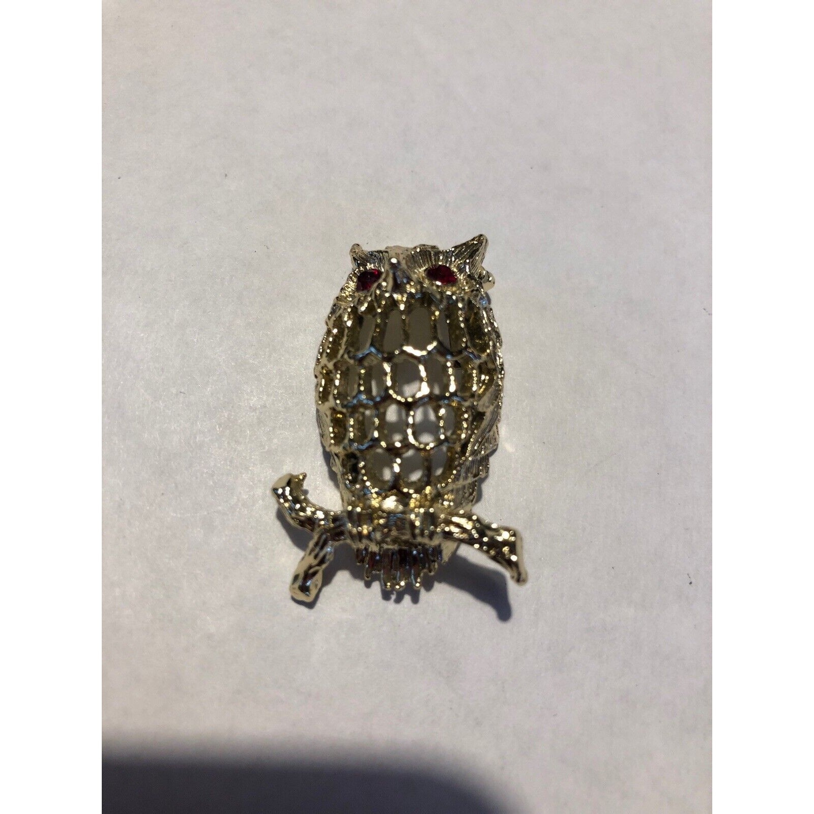 Vintage Gerrys Gold Tone Owl Brooch Pin Red Rhinestone Eyes Owl Signed Designer 15$